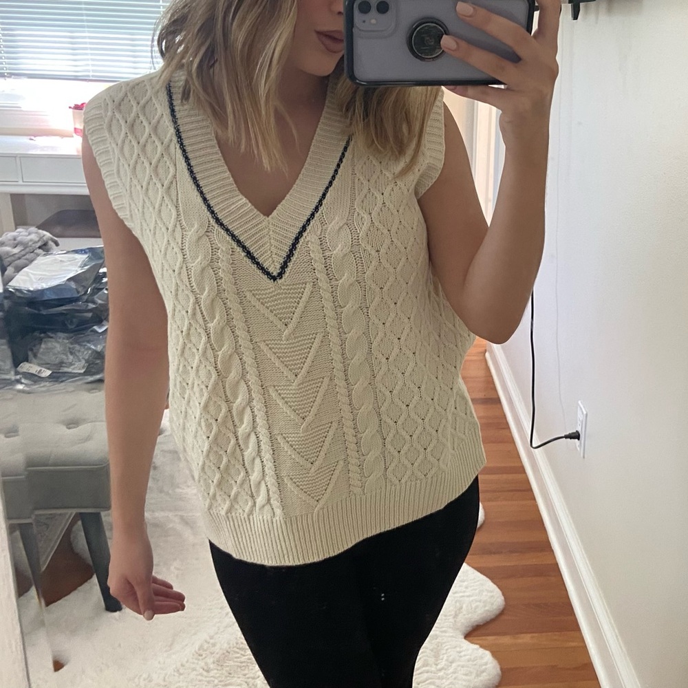 Sweater Vest